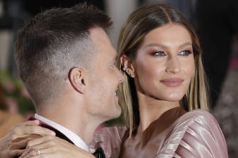 Tom Brady und Gisele Bündchen: Die beiden sind seit 2006 ein Paar. 2009 wurde ihre Liebe mit Sohn Benjamin und 2012 mit Tochter Vivian Lake gekrönt.