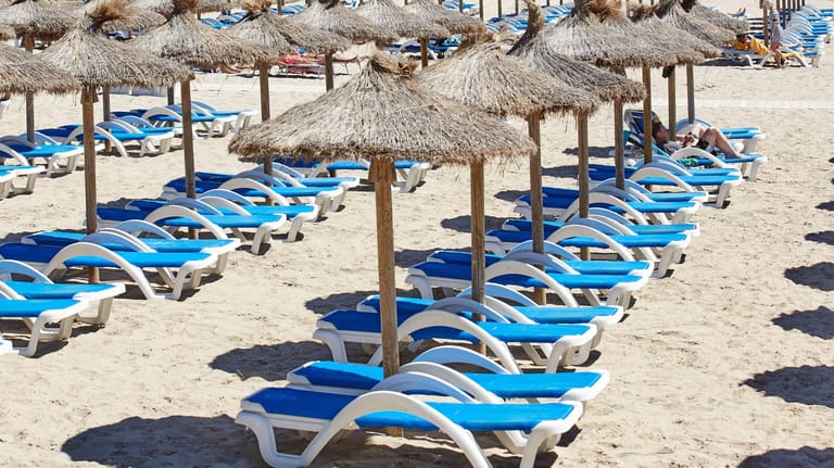 Leerer Strand auf Mallorca: Wieso bleiben die Touristen nach einer Serie von Rekordjahren plötzlich weg?