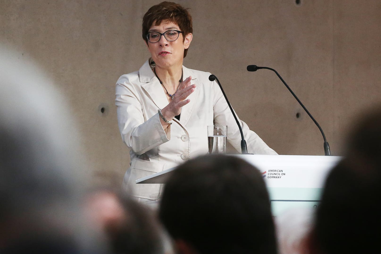 Annegret Kramp-Karrenbauer, Vorsitzende der CDU, bei der Deutsch-Amerikanischen Konferenz der Atlantik-Brücke und des American Council on Germany