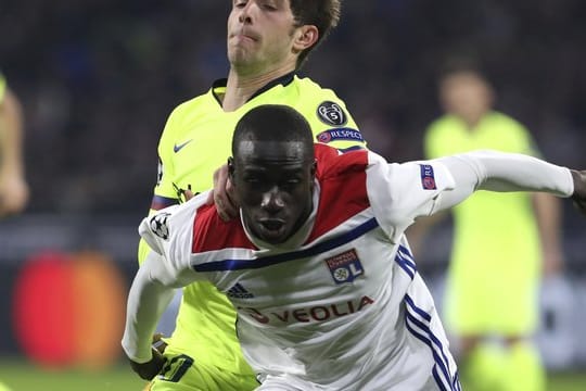Ferland Mendy (vorn, in Aktion für Olympique Lyon) wechselt zu Real Madrid.