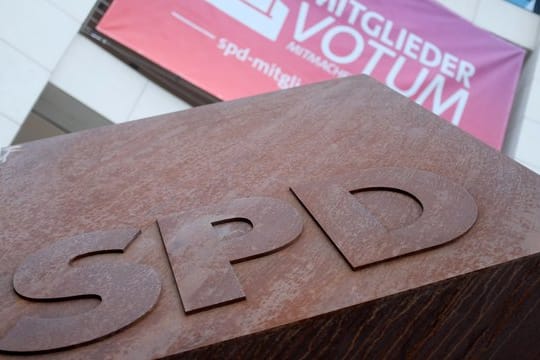 "Es zeichnet sich ab, dass in der Partei ein großer Wunsch besteht, die Mitglieder stark zu beteiligen", sagt SPD-Generalsekretär Lars Klingbeil.