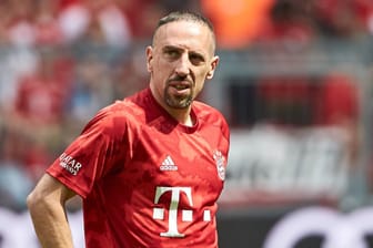 Franck Ribéry im Bayern-Dress: Läuft der Franzose ab Sommer in der Premier League auf?
