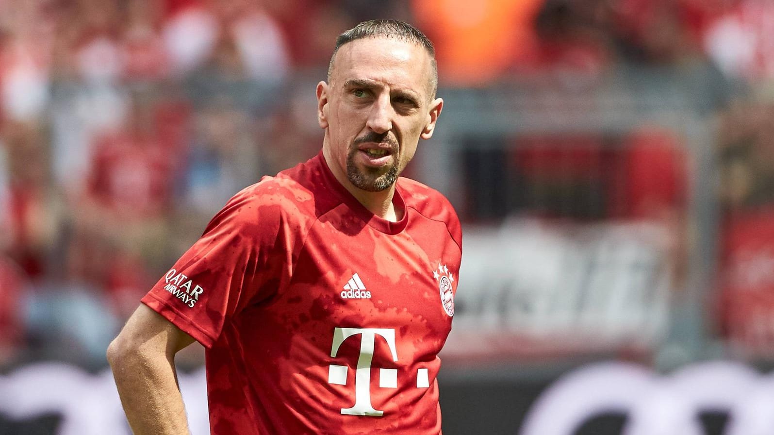 Franck Ribéry im Bayern-Dress: Läuft der Franzose ab Sommer in der Premier League auf?