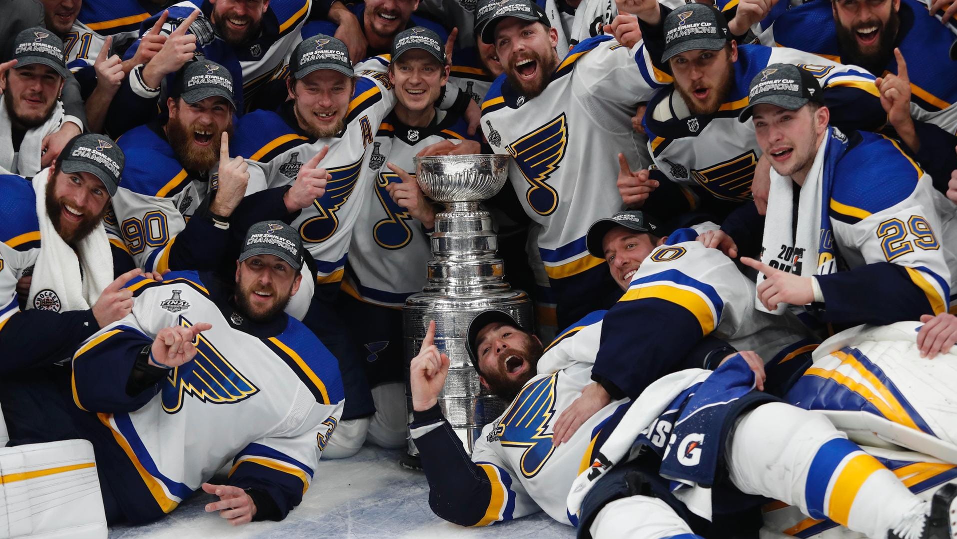 Grenzenloser Jubel bei den St. Louis Blues: Sie gewinnen erstmals den Stanley Cup.