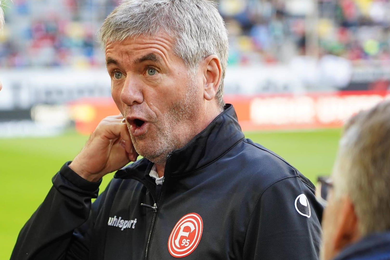 Friedhelm Funkel: Fortuna Düsseldorfs Trainer will seinen Offensiv-Star Benito Raman nur für eine hohe Ablöse gehen lassen.