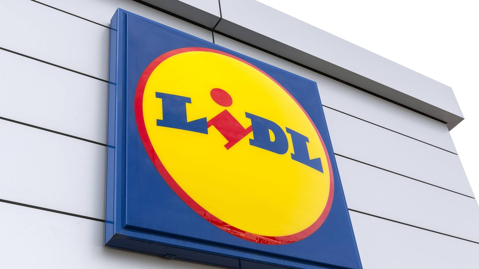 Lidl-Filiale: Eine App des Discounters weckt Datenschutz-Bedenken.