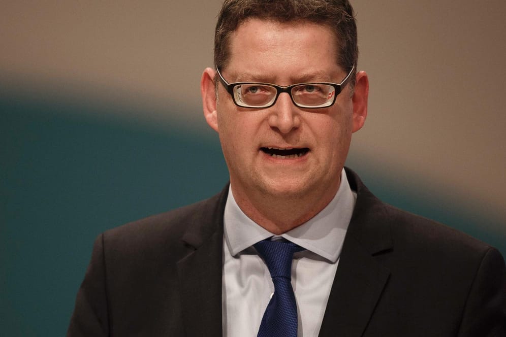 Thorsten Schäfer-Gümbel, einer der drei kommissarischen SPD-Chefs, greift die Grünen scharf an: Er wirft ihnen Verkürzung vor – ähnlich, wie die AfD sie betreibe.