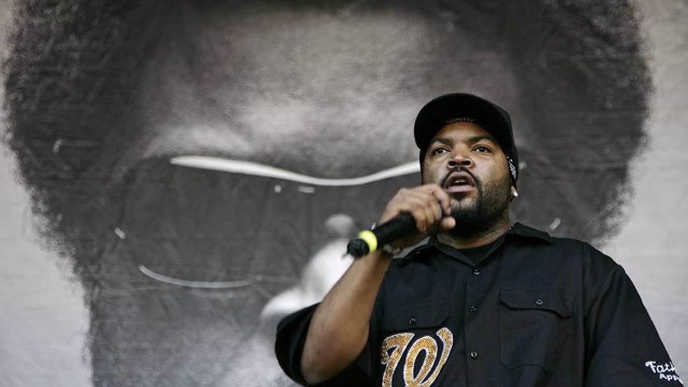Rapper Ice Cube hat auch als Schauspieler Karriere gemacht.