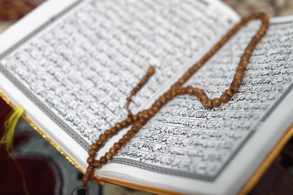 Exemplar des Koran: Bücher lassen sich zerstören, Worte nicht, meint Lamya Kaddor.
