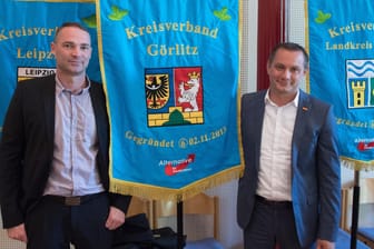 Sebastian Wippel (l.), und Tino Chrupalla: Der AfD-Politiker Wippel hat Aussichten, die Oberbürgermeisterwahl in Görlitz zu gewinnen.