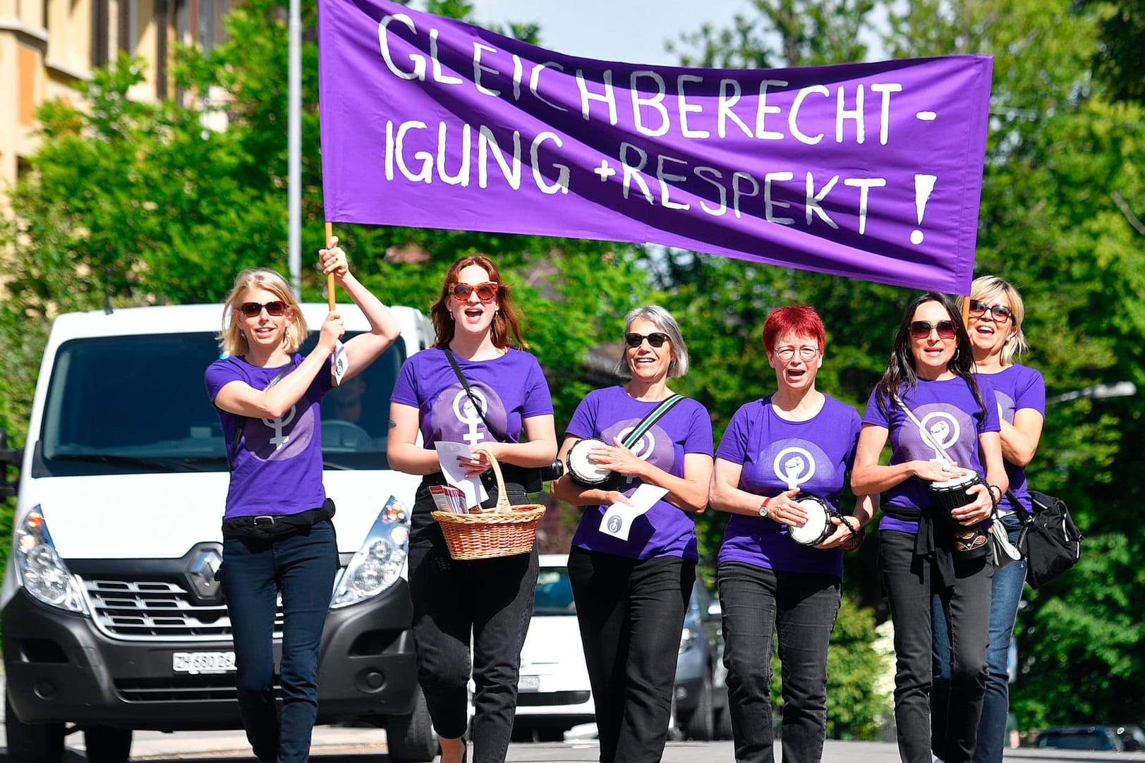 Streik für mehr Gleichberechtigung: In der Schweiz fordern Frauen die Anpassung ihrer Gehälter.