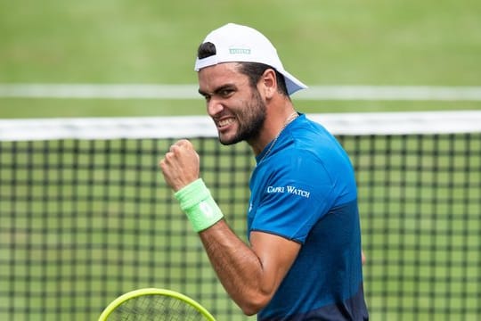 Matteo Berrettini ballt nach einem gewonnenen Ballwechsel die Faust.