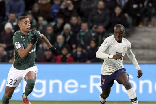 PSG-Stürmer Moussa Diaby (r) wechselt zu Bayer Leverkusen.