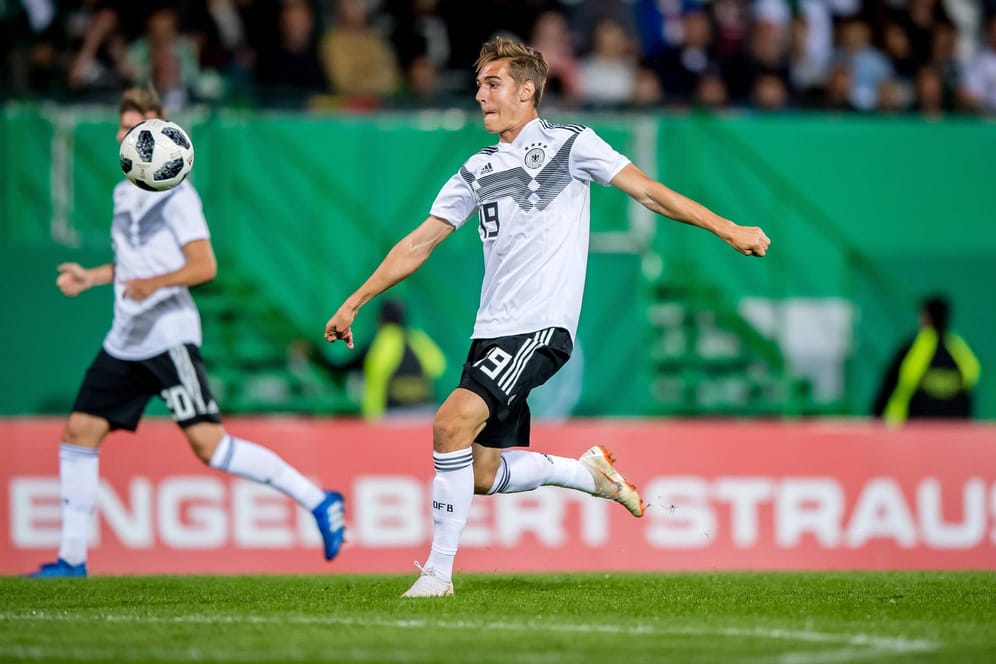 Stark am Ball: Florian Neuhaus im DFB-Trikot.