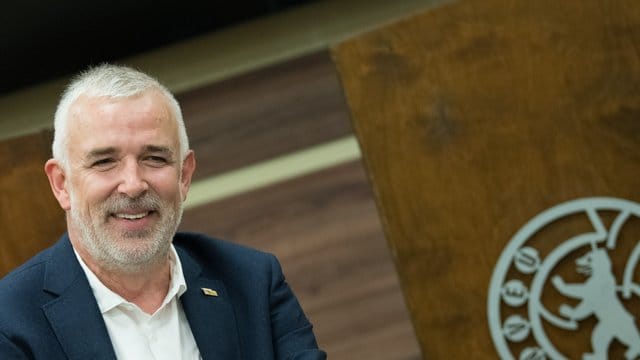 Dirk Zingler ist der Präsident des 1.