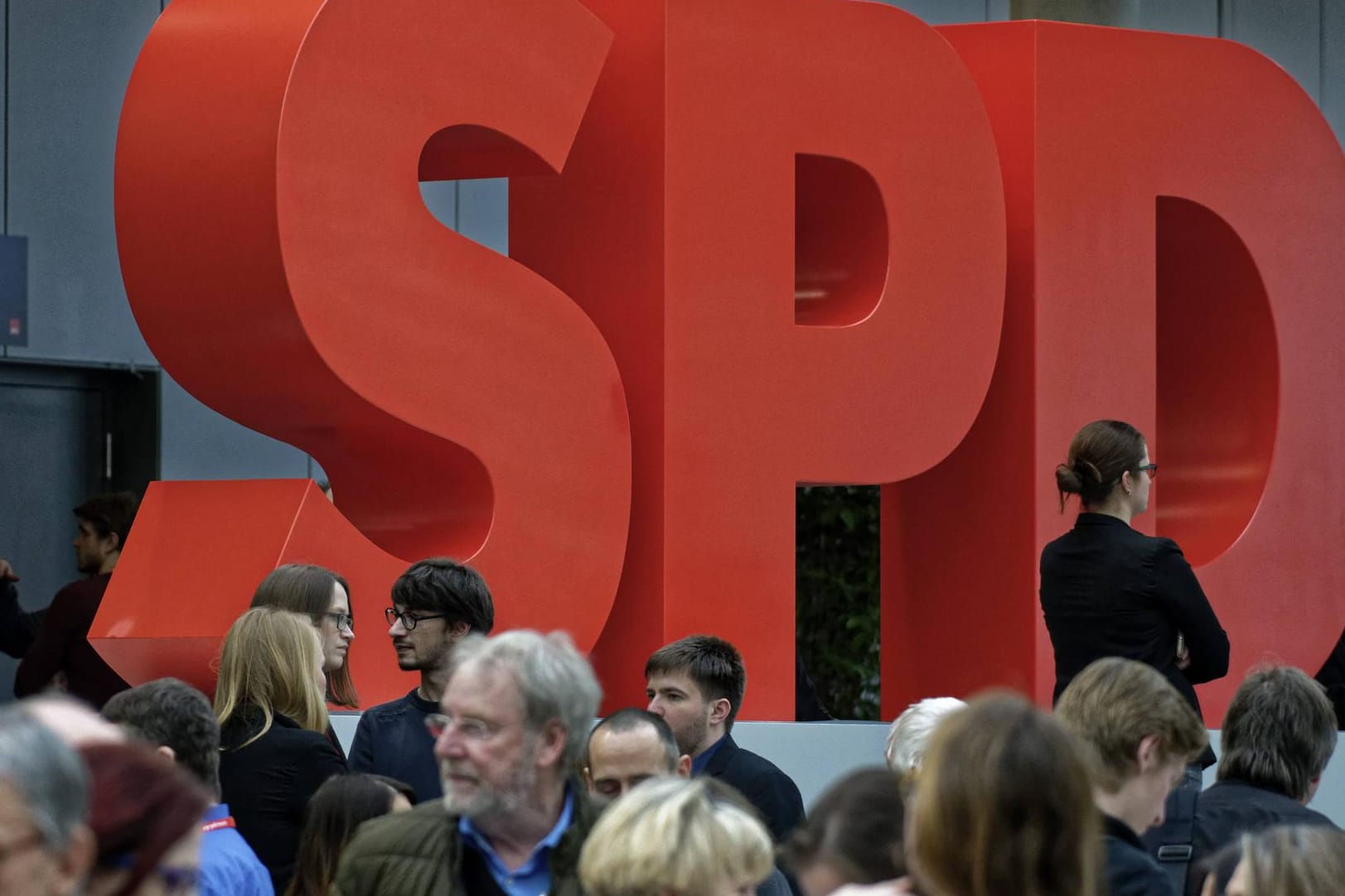 Delegierte beim Sonderparteitag der SPD in Bonn (Archivbild).