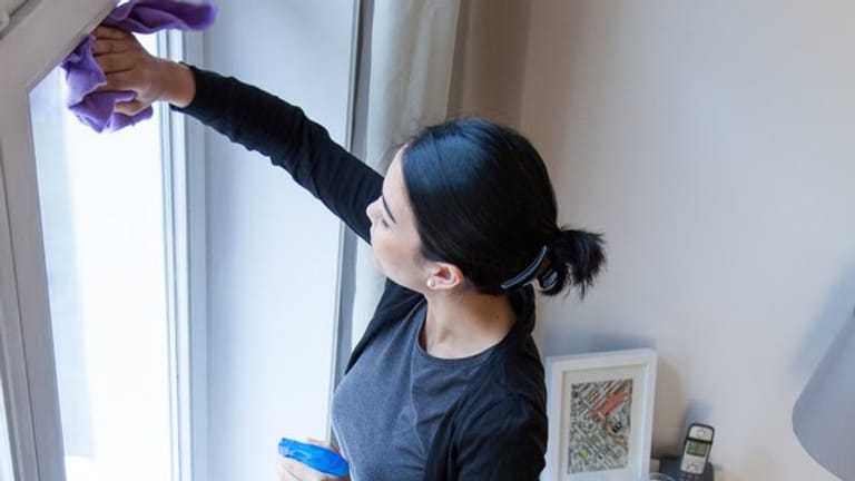 Die erste Regel für den Fensterputz - leider: Regelmäßiger Putzen.