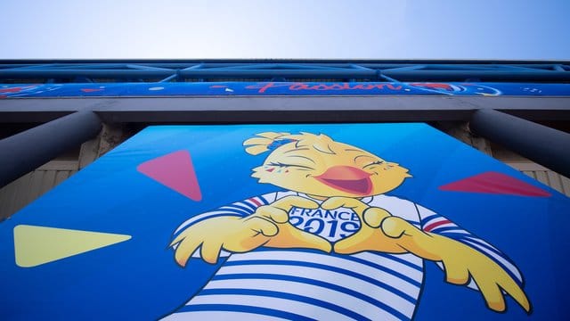 Die FIFA hat Kenntnis von illegalen TV-Übertragungen der Frauen-WM. Die FIFA hat Kenntnis von illegalen TV-Übertragungen der Frauen-WM.