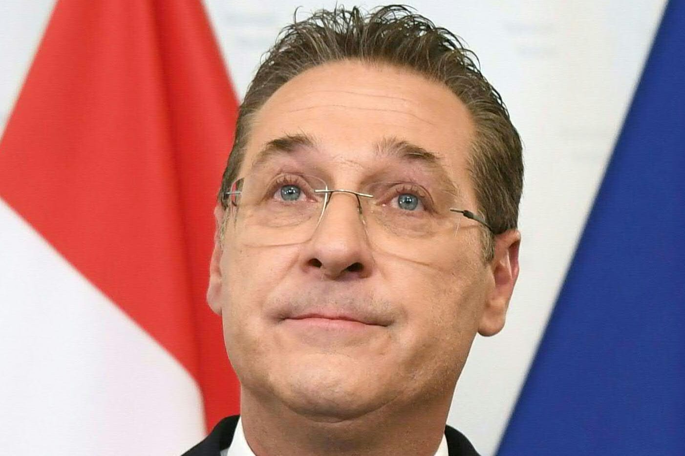 Der nach dem Skandal-Video zurückgetretene FPÖ-Chef und Vizekanzler Heinz-Christian Strache nimmt sein bei der Europawahl gewonnenes Mandat nicht an.