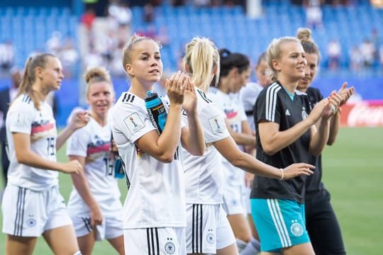 Nach dem Gruppensieg zieht das deutsche Team erneut um.
