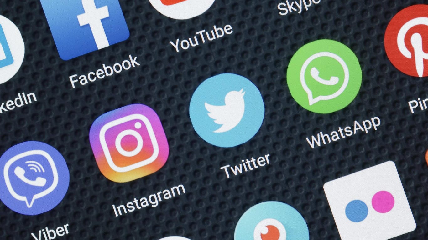 Social Media-Apps sind auf einem Smartphone zu sehen: Die Telekom bringt im Juni eine neue StreamOn-Option für soziale Medien an den Start.