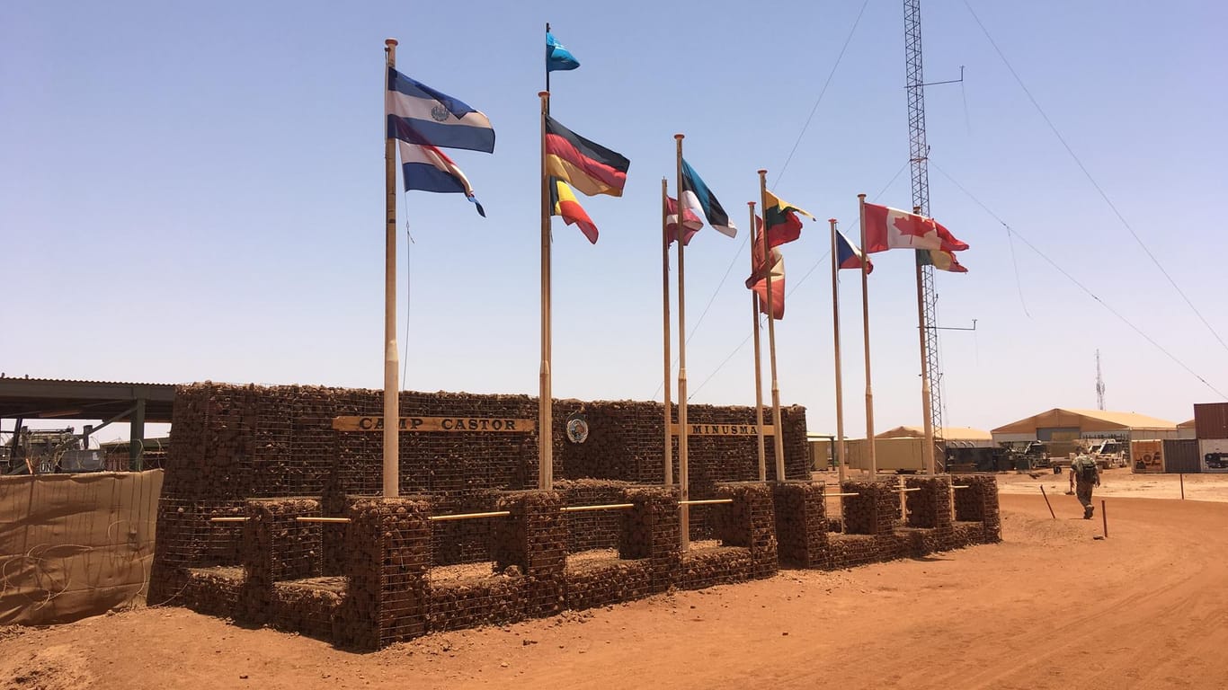 Camp Castor – das Lager verschiedener internationaler Streitkräfte in der malischen Provinzhauptstadt Gao im Norden Malis.