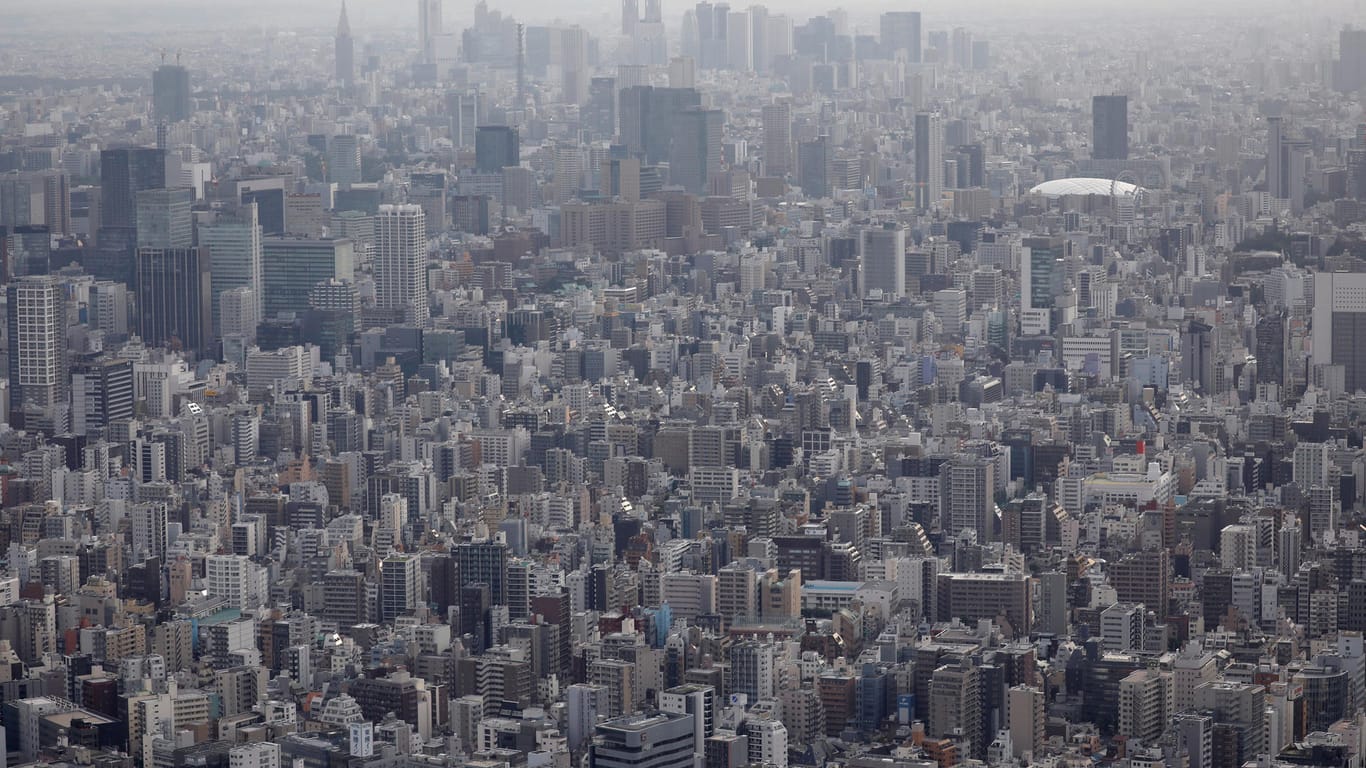 Die japanische Hauptstadt Tokio: Die Regierung hat nach einem Erdbeben vor der Küste eine Tsunami-Warnung ausgegeben.