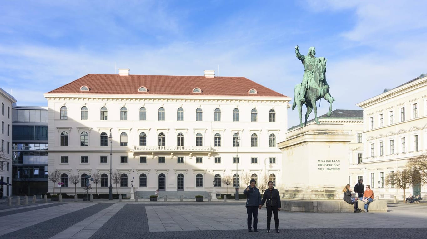 Siemens-Zentrale: Im feinen Palais Ludwig Ferdinand in München beschloss man, dass weitere Arbeiter gehen müssen.