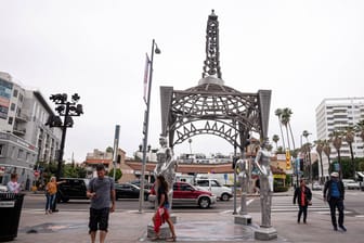 Die Skulptur "Ladies of Hollywood Gazebo": Auf der Spitze befand sich die Statue von Marilyn Monroe.