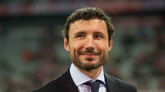 Trainer Mark van Bommel würde gerne Arjen Robben zum PSV Eindhoven holen. Trainer Mark van Bommel würde gerne Arjen Robben zum PSV Eindhoven holen.