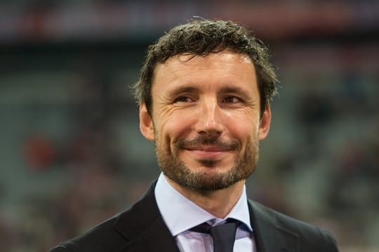 Trainer Mark van Bommel würde gerne Arjen Robben zum PSV Eindhoven holen.
