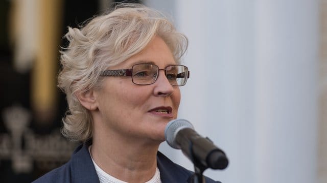 Die parlamentarische Geschäftsführerin der SPD-Bundestagsfraktion, Christine Lambrecht, wird neue Justizministerin. Die parlamentarische Geschäftsführerin der SPD-Bundestagsfraktion, Christine Lambrecht, wird neue Justizministerin.