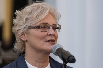 Die parlamentarische Geschäftsführerin der SPD-Bundestagsfraktion, Christine Lambrecht, wird neue Justizministerin.