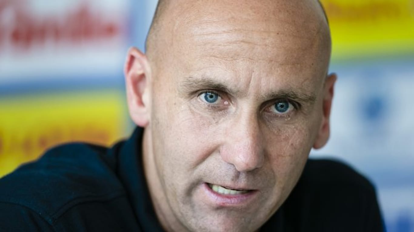 Trainer André Schubert hat einen Blitzwechsel zu Holstein Kiel vollzogen.