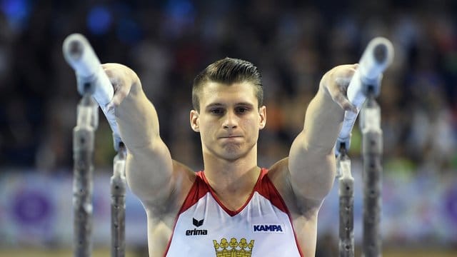 Muss nach einem Handbruch um die WM-Teilnahme bangen: Turner Lukas Dauser.