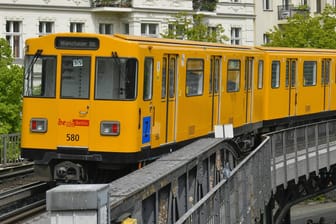 U-Bahn in Berlin: Die Tageskarten-Preise in der Hauptstadt liegen genau im Schnitt, die Karten für eine Monatskarte darüber.