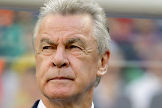 Ex-Trainer Ottmar Hitzfeld gratuliert dem BVB zur Rückholaktion von Mats Hummels.