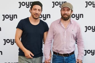 Buddys: Fahri Yardim (l) und Christian Ulmen.