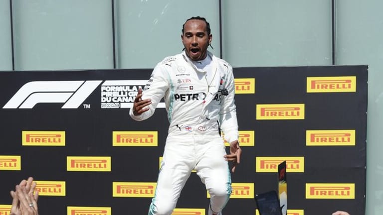 Reiste verspätet in La Castellet an: Mercedes-Pilot Lewis Hamilton.