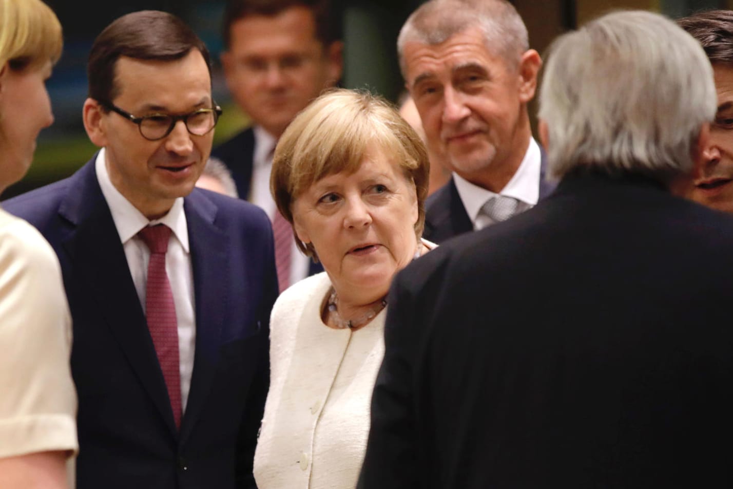 Angela Merkel und Polens Regierungschef Mateusz Morawiecki : Polen blockierte in Brüssel eine Einigung auf eine klimaneutrale Wirtschaft bis 2050.