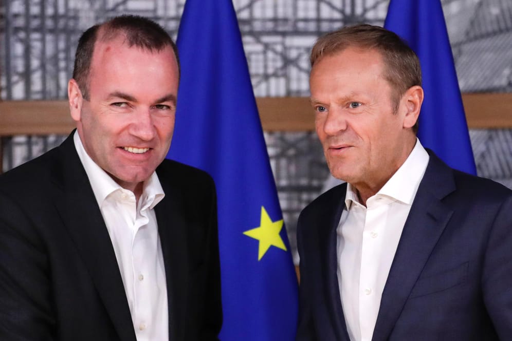 Manfred Weber und EU-Ratspräsident Donald Tusk: Die Chancen des Unions-Spitzenkandidaten auf den Job des EU-Kommissionschefs schwinden zunehmend.