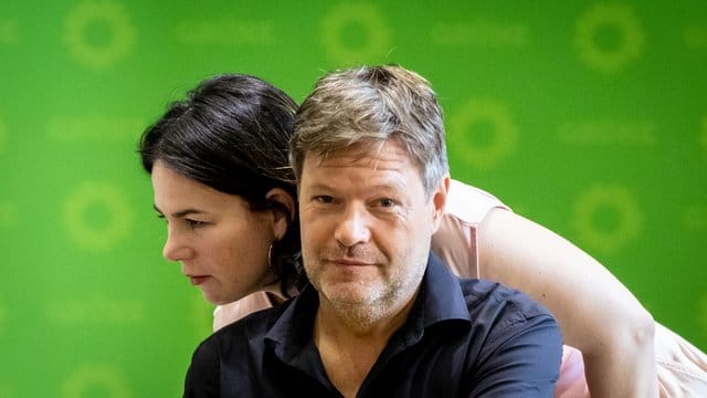 Bei den Umfragen im Höhenflug: Die Parteivorsitzenden von Bündnis 90/Die Grünen, Robert Habeck und Annalena Baerbock.