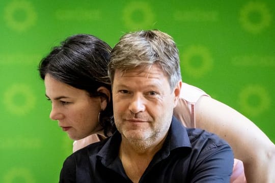 Bei den Umfragen im Höhenflug: Die Parteivorsitzenden von Bündnis 90/Die Grünen, Robert Habeck und Annalena Baerbock.