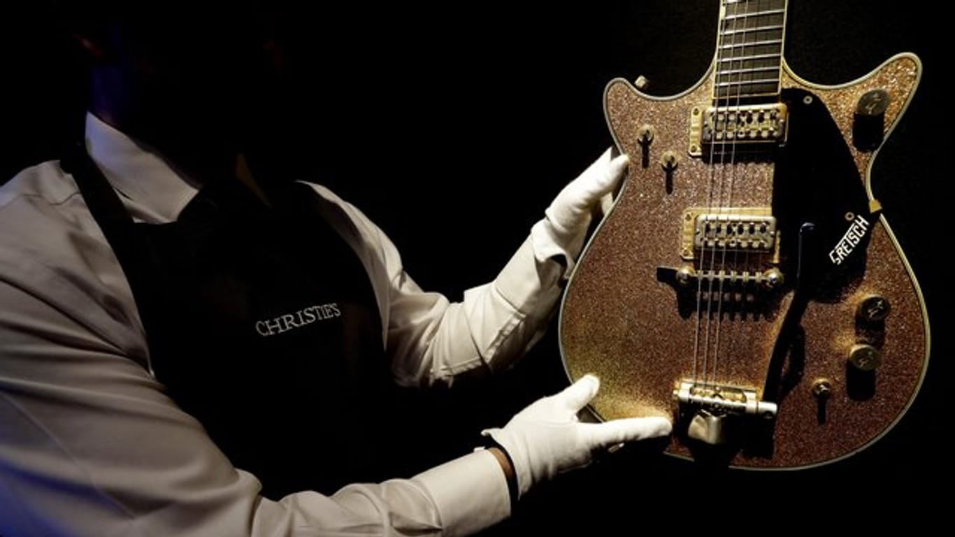 Eine Solidbody E-Gitarre des Gitarrenherstellers Gretsch von circa 1963 aus David Gilmours Sammlung hat einen neuen Besitzer.