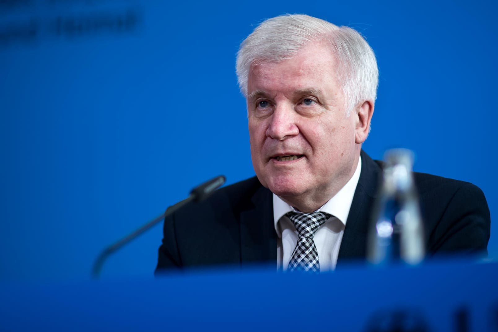 Innenminister Horst Seehofer bei einer Pressekonferenz zum Mordfall Walter Lübcke (Archivbild).