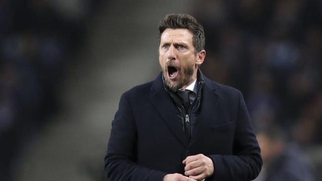 Eusebio Di Francesco hat einen Dreijahresvertrag bei Sampdoria Genua unterschrieben. Eusebio Di Francesco hat einen Dreijahresvertrag bei Sampdoria Genua unterschrieben.