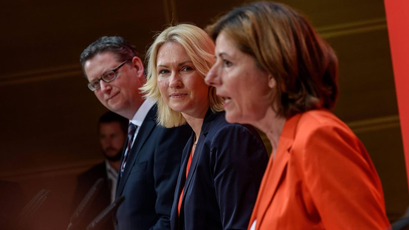 Das kommissarische Führungs-Trio der SPD: Am Montag soll ein Konzept für die Wahl zum neuen Parteichef stehen.