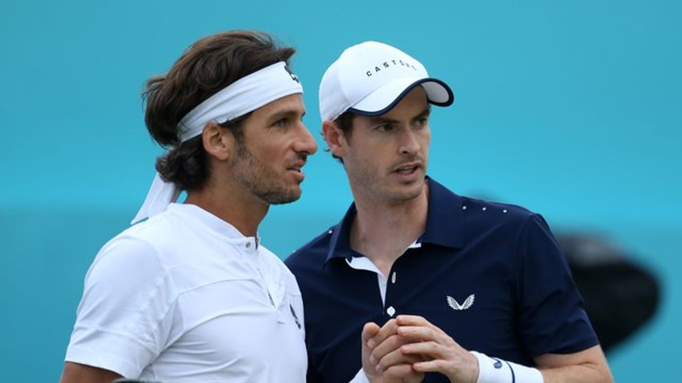 Andy Murray (r) und Feliciano Lopez haben beim Turnier in Queens das Doppel-Endspiel erreicht.