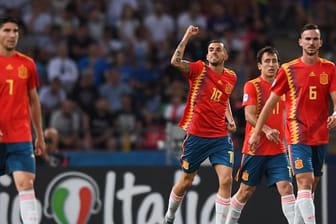 Spaniens U21-Nationalmannschaft hat bei der EM als erstes Team das Halbfinale erreicht.