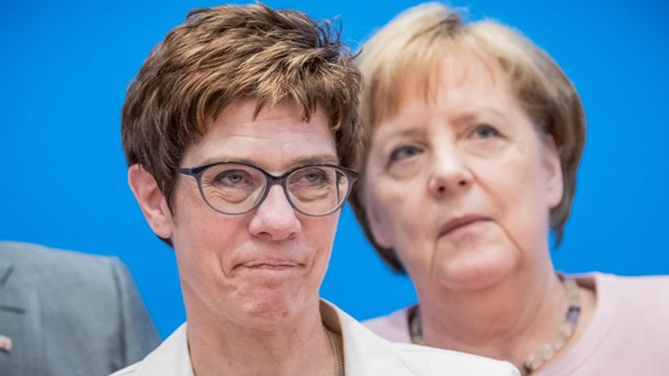 Parteichefin und Kanzlerin: Annegret Kramp-Karrenbauer und Angela Merkel.